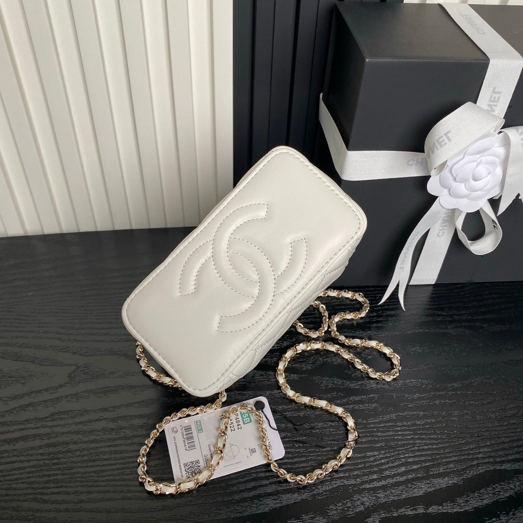 CHANEL 25S VANITY CASE 17 IN IVORY LAMBSKIN GOLD HARDWARE