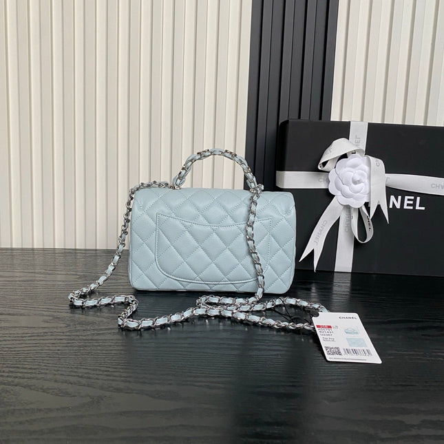 CHANEL 25S SMALL DOUBLE FLAP 19 IN LIGHT BLUE CALFSKIN GOLD HARDWARE