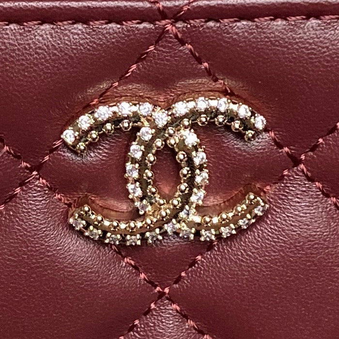 CHANEL 25S VANITY CASE 17 IN BURGUNDY LAMBSKIN GOLD HARDWARE