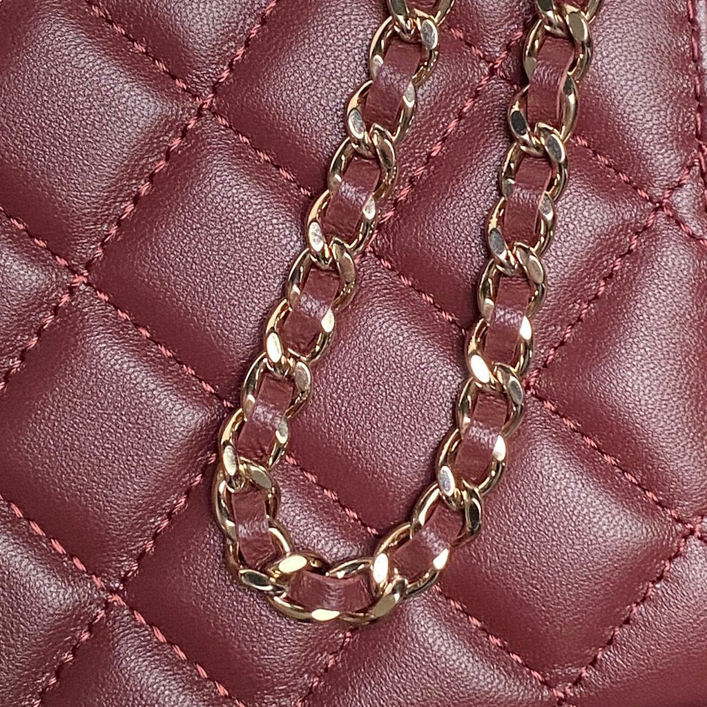 CHANEL 25S VANITY CASE 17 IN BURGUNDY LAMBSKIN GOLD HARDWARE