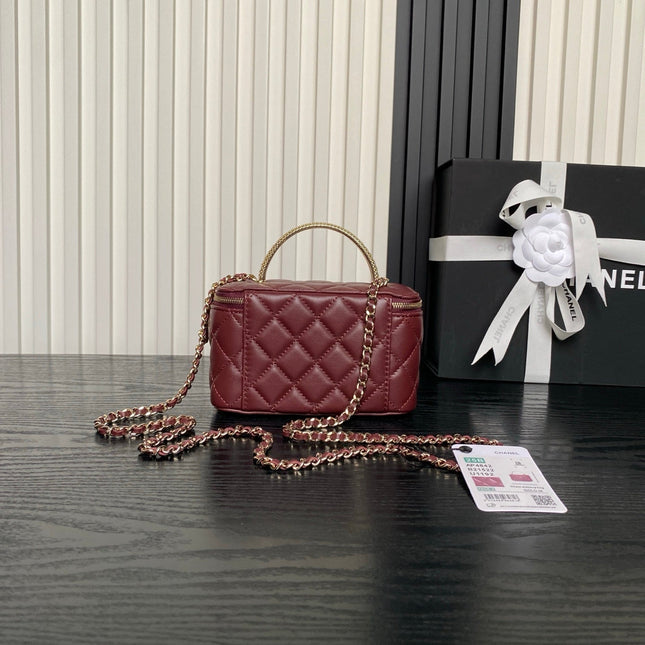 CHANEL 25S VANITY CASE 17 IN BURGUNDY LAMBSKIN GOLD HARDWARE