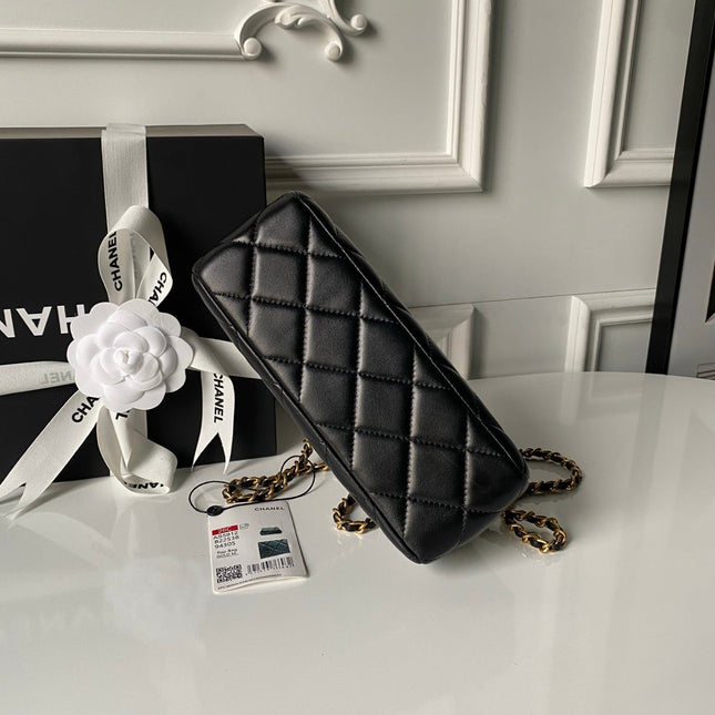 CHANEL 26S CROSSBODY BAG 20 IN BLACK LAMBSKIN