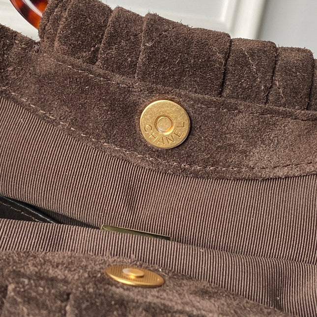 CHANEL 26S HAND BAG 32 IN DARK BROWN SUEDE
