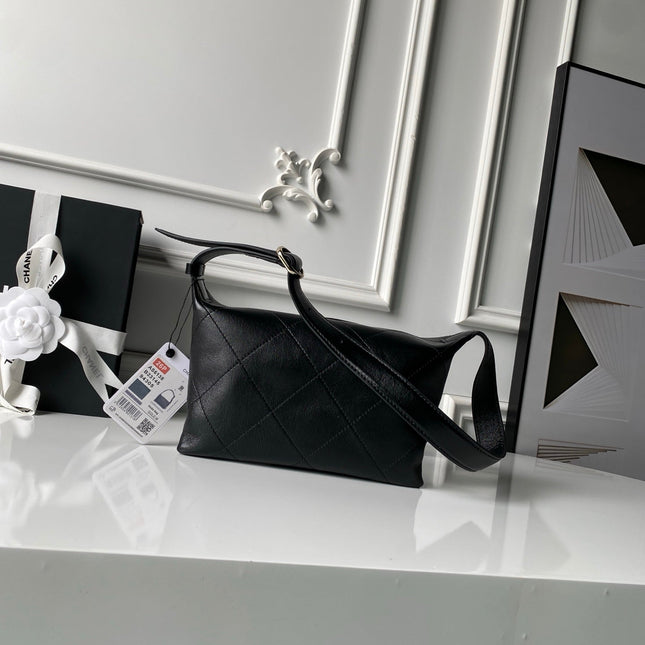 CHANEL 26S HOBO BAG 23 IN BLACK LAMBSKIN