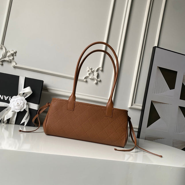 CHANEL 26S BOWLING BAGUETTE BAG 30CM IN CARAMEL BROWN CAVIAR CALFSKIN
