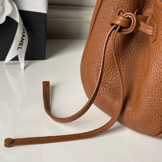 CHANEL 26S BOWLING BAGUETTE BAG 30CM IN CARAMEL BROWN CAVIAR CALFSKIN