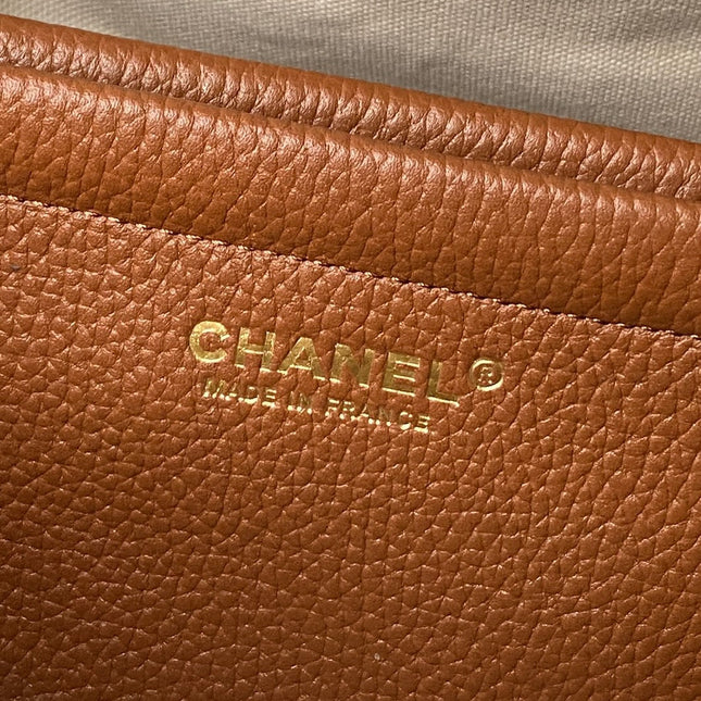 CHANEL 26S BOWLING BAGUETTE BAG 30CM IN CARAMEL BROWN CAVIAR CALFSKIN