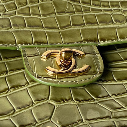 CHANEL 26S CC LOGO SHOULDER BAG 39 IN OLIVE GREEN CROCODILE-EMBOSSED CALFSKIN GOLD HARDWARE