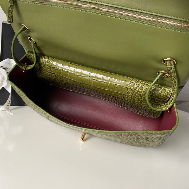 CHANEL 26S CC LOGO SHOULDER BAG 32 IN OLIVE GREEN CROCODILE-EMBOSSED CALFSKIN GOLD HARDWARE