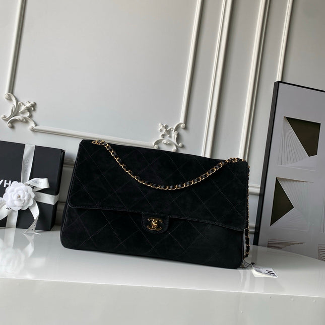 CHANEL 26S CLASSIC FLAP MEDIUM 39 IN BLACK QUILTED SUEDE AND CALFSKIN GOLD HARDWARE