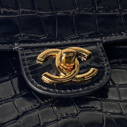 CHANEL 26S CC LOGO SHOULDER BAG 32 IN BLACK CROCODILE-EMBOSSED CALFSKIN GOLD HARDWARE