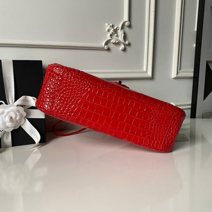 CHANEL 26S CC LOGO SHOULDER BAG 32 IN DARK RED CROCODILE-EMBOSSED CALFSKIN GOLD HARDWARE