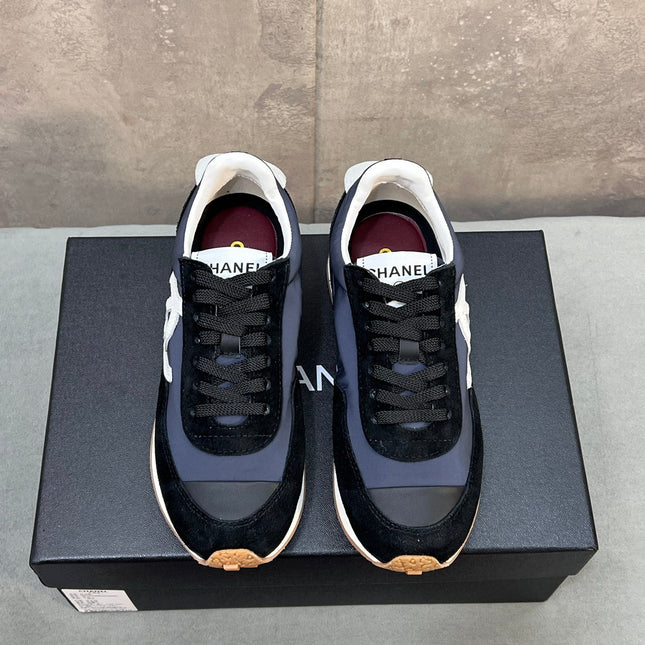 CHANEL 26S RUNNING SNEAKERS IN NAVY BLACK SUEDE AND NYLON CC LOGO