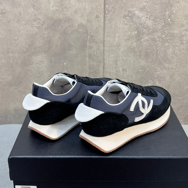 CHANEL 26S RUNNING SNEAKERS IN NAVY BLACK SUEDE AND NYLON CC LOGO