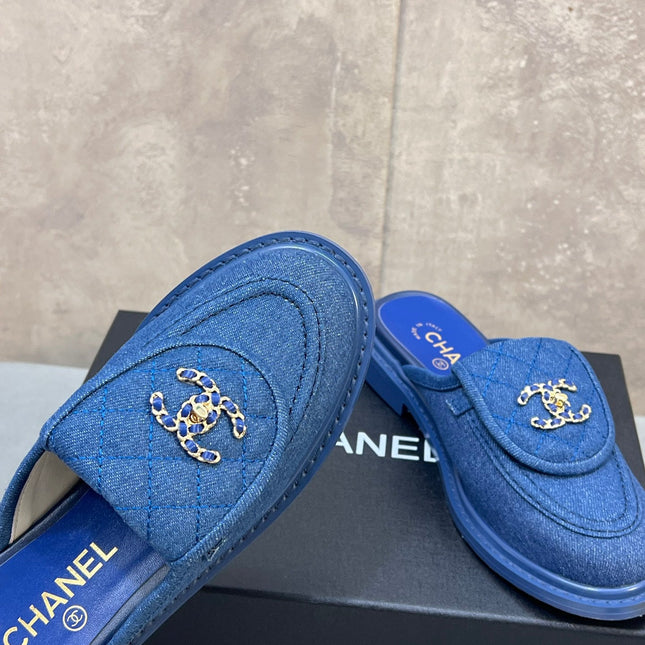 CHANEL 26S MULE LOAFERS IN BLUE DENIM WITH QUILTED FLAP & CHAIN CC LOGO