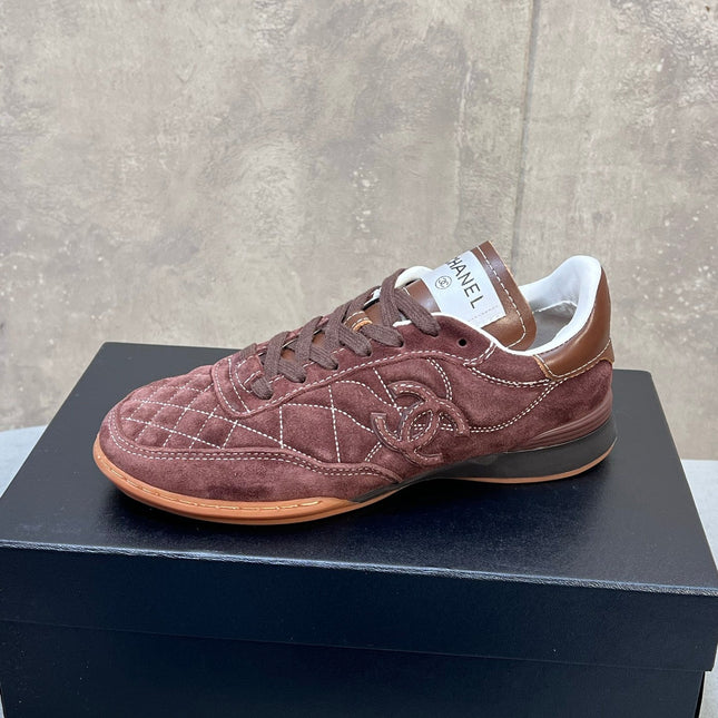CHANEL 26S SNEAKERS IN DARK BROWN SUEDE QUILTED CC LOGO