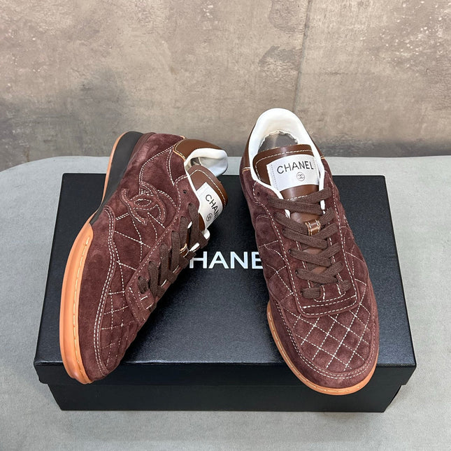 CHANEL 26S SNEAKERS IN DARK BROWN SUEDE QUILTED CC LOGO