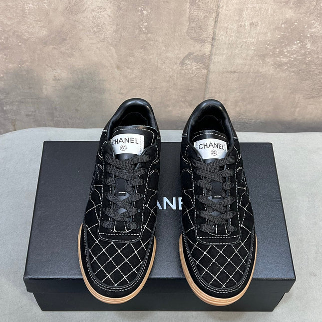 CHANEL 26S SNEAKERS IN BLACK SUEDE QUILTED CC LOGO