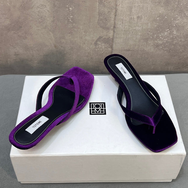 THE ROW 26S SQUARE TOE THONG KITTEN HEEL SANDALS 45MM IN PURPLE VELVET