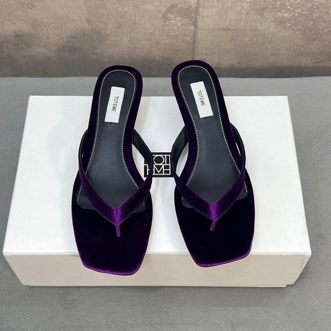 THE ROW 26S SQUARE TOE THONG KITTEN HEEL SANDALS 45MM IN PURPLE VELVET
