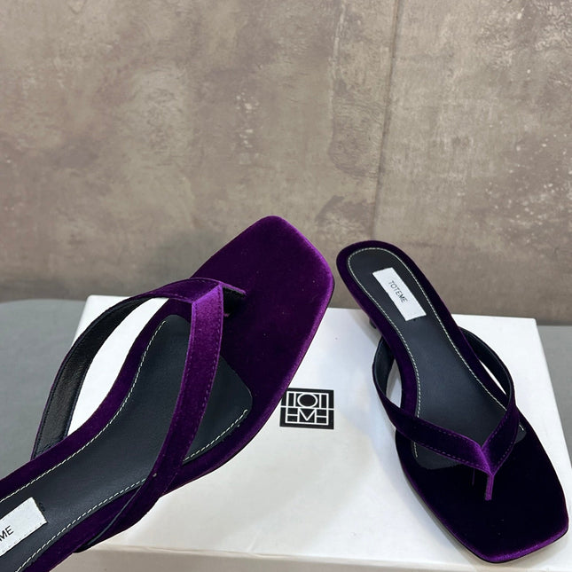 THE ROW 26S SQUARE TOE THONG KITTEN HEEL SANDALS 45MM IN PURPLE VELVET