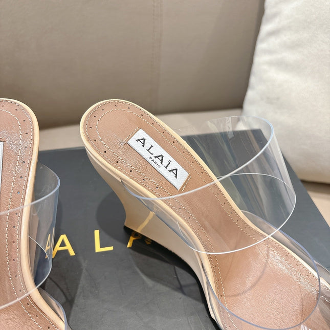 ALAIA 26S HIGH-HEEL WEDGE MULES 95 MM IN BEIGE GLOSSY CALFSKIN