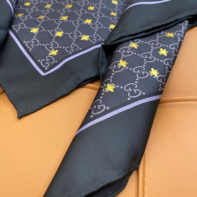 GUCCI 25S SCARF 90 IN SILK 709695