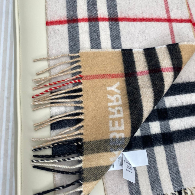 BURBERRY 25S SCARF 168 CM IN CASHMERE 935606