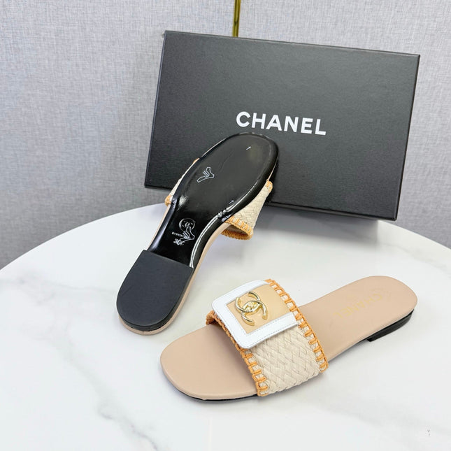 CHANEL 26S WOVEN STRAP SLIDES IN BEIGE AND ORANGE LAMBSKIN