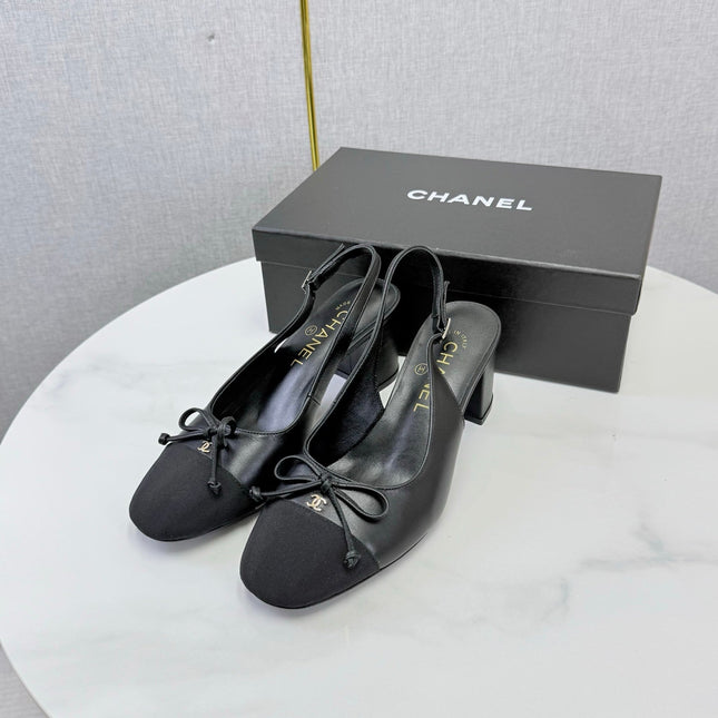 CHANEL 26S SLINGBACK HEELS 45 MM IN BLACK LAMBSKIN AND FABRIC