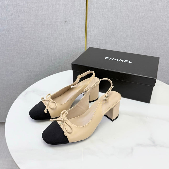 CHANEL 26S SLINGBACK HEELS 45 MM IN BEIGE LAMBSKIN AND BLACK FABRIC
