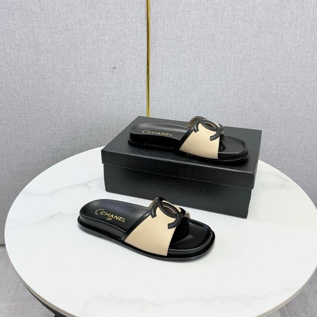 CHANEL 26S ICONIC CC SLIDES IN BEIGE LAMBSKIN