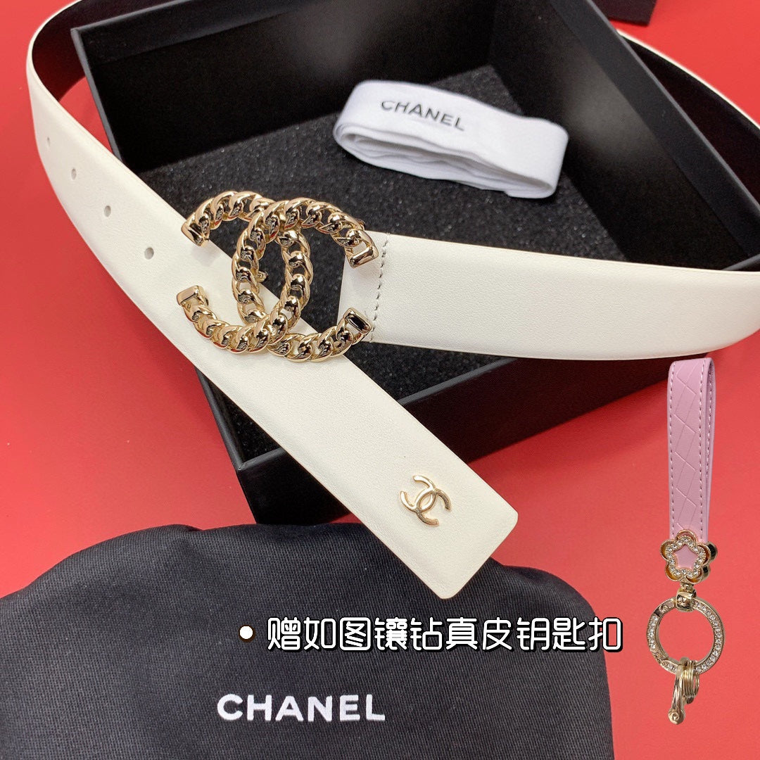CC 26S BELT 30 MM IN WHITE CALFSKIN GOLD TONE 660332