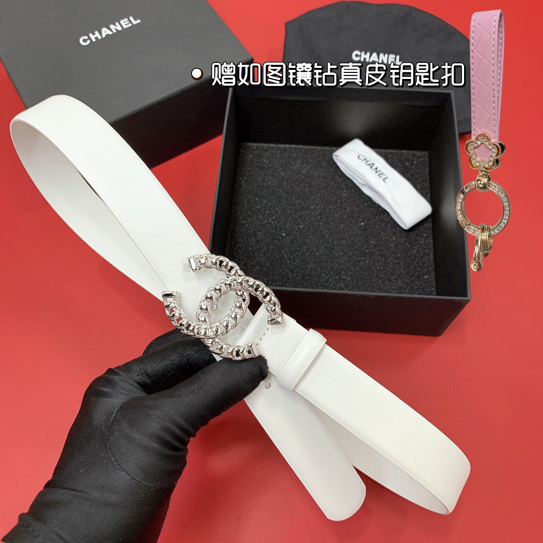CC 26S BELT 30 MM IN WHITE CALFSKIN SILVER TONE 660335