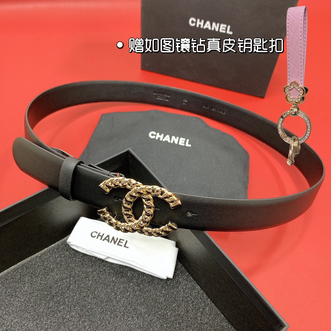 CC 26S BELT 30 MM IN BLACK CALFSKIN GOLD TONE 660339