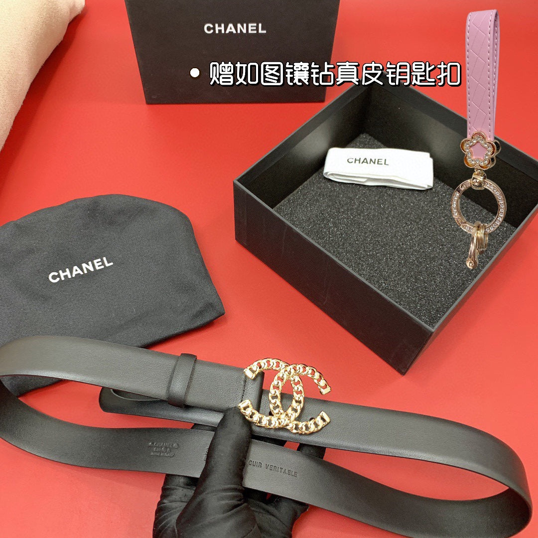 CC 26S BELT 30 MM IN BLACK CALFSKIN GOLD TONE 660339