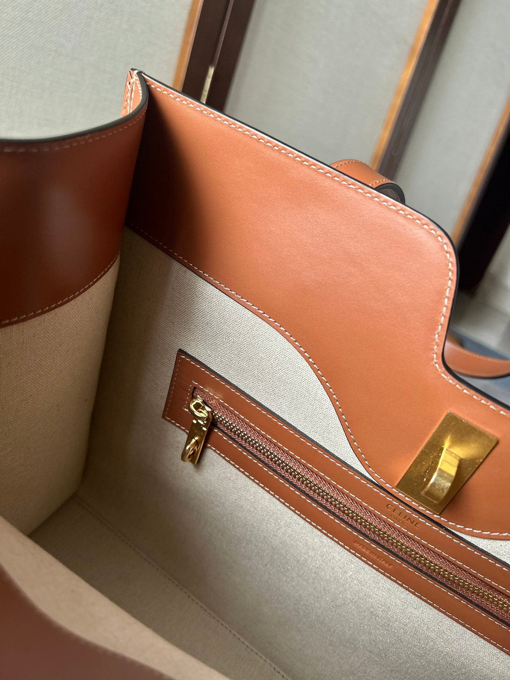 CABAS 37 IN WHITE CANVAS AND BRONZE BROWN CALFSKIN TRIM GOLD LOCK