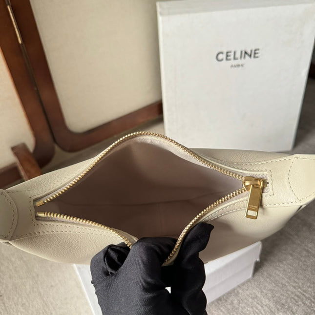 SMALL HELOÏSE BAG CUIR 22 IN WHITE CALFSKIN EMBOSSED LOGO