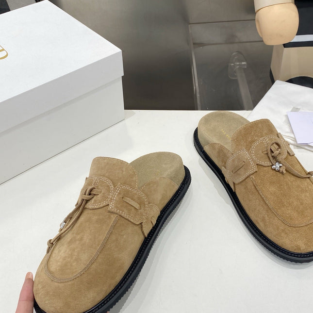 THE ROW 26S KNOT DETAIL MULE LOAFERS IN SAND BEIGE SUEDE