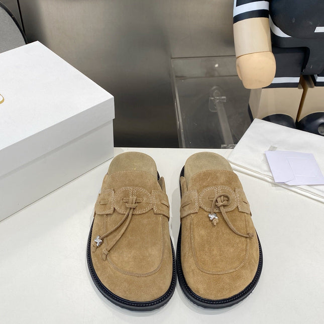 THE ROW 26S KNOT DETAIL MULE LOAFERS IN SAND BEIGE SUEDE