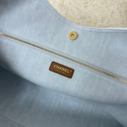 CHANEL 26S TOTE BAG 44 IN WHITE DENIM