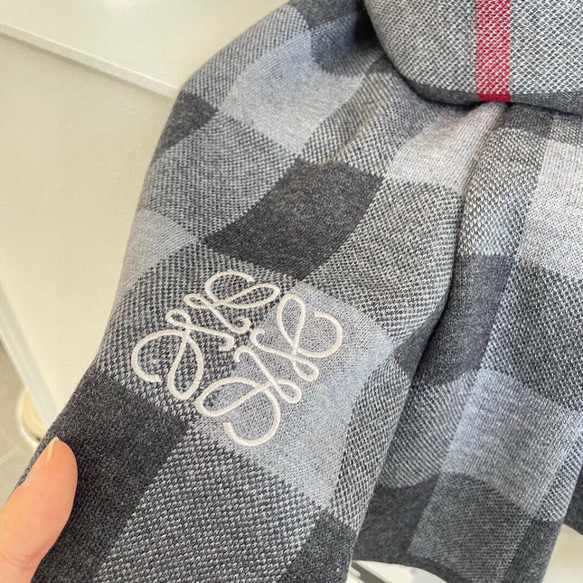 LOEWE 26S SCARF 180 IN CASHMERE 524367
