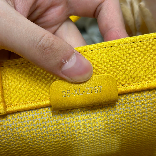 DIOR 26S BOOK TOTE BAG 26 IN YELLOW EMBROIDERED LETTERING FABRIC