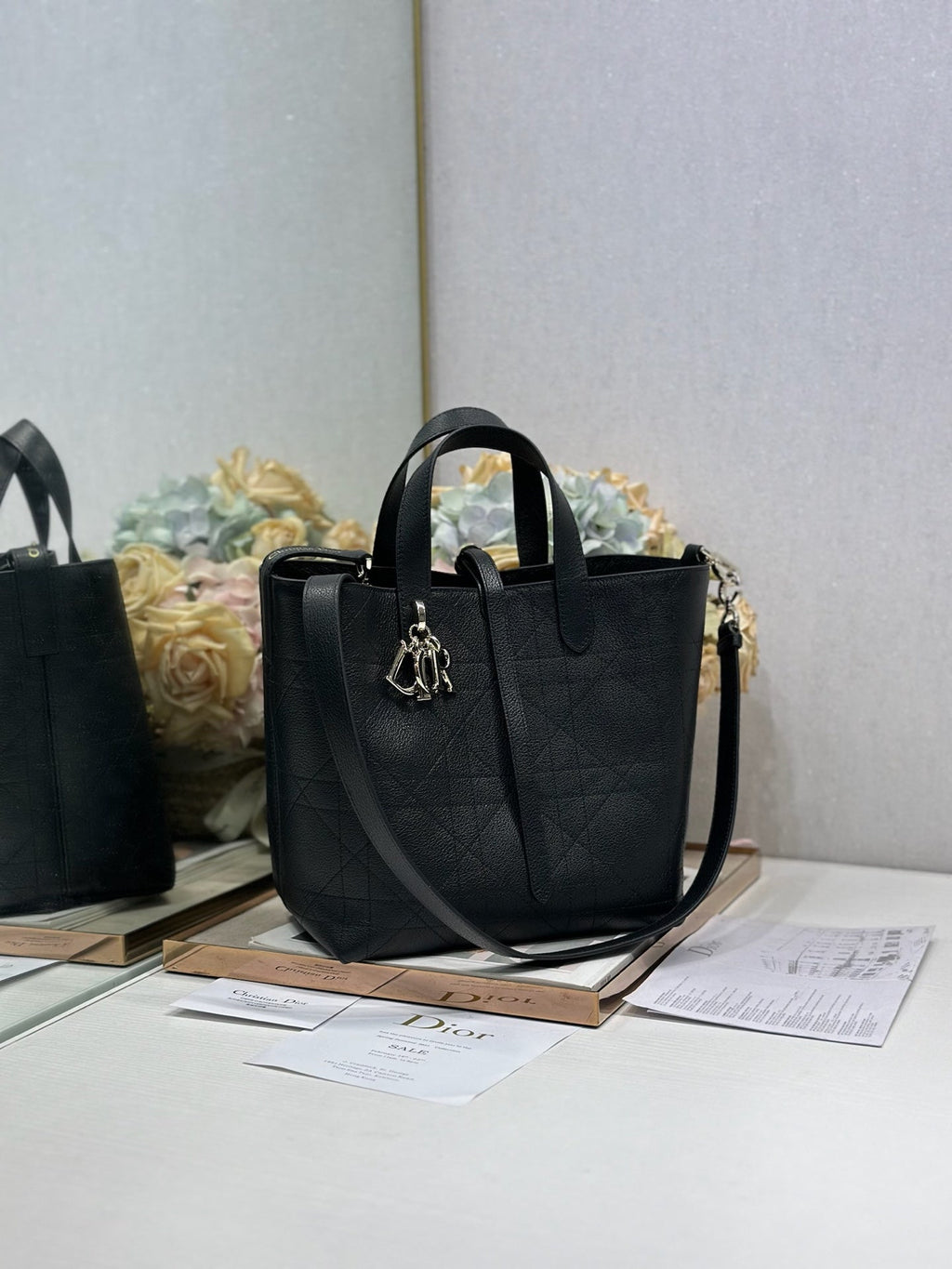 DIOR 26S TOUJOURS BAG 23 IN BLACK GRAINED CALFSKIN