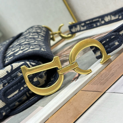 DIOR 26S SADDLE BAG 25 IN NAVY BLUE AND WHITE OBLIQUE JACQUARD