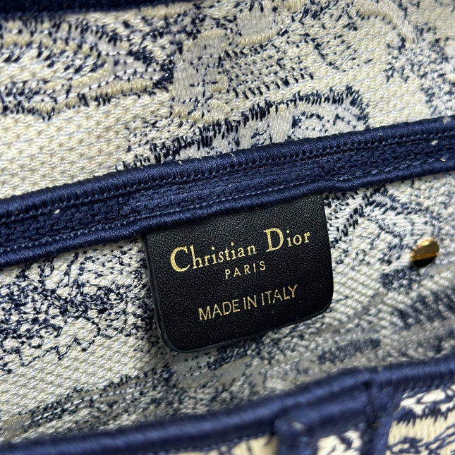 DIOR 26S SADDLE BAG 25 IN NAVY BLUE AND BEIGE JACQUARD