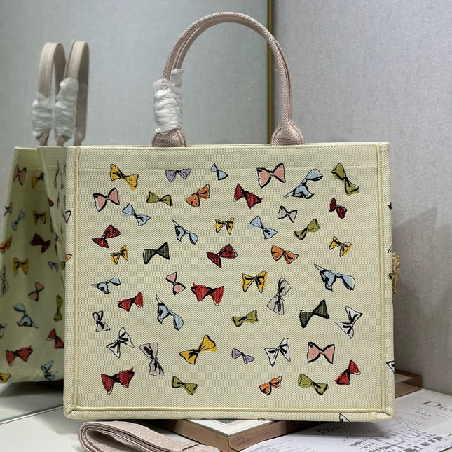 DIOR 26S LARGE BOOK TOTE 42 BEIGE WHITE BOW PRINT WOVEN FABRIC