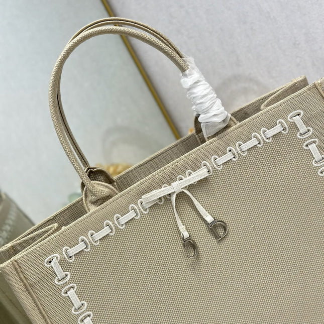 DIOR 26S LARGE BOOK TOTE 42 IN BEIGE WOVEN FABRIC
