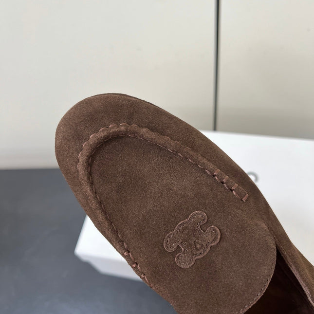 CELINE 26S MAILLON TRIOMPHE LOAFER IN DARK BROWN SUEDE