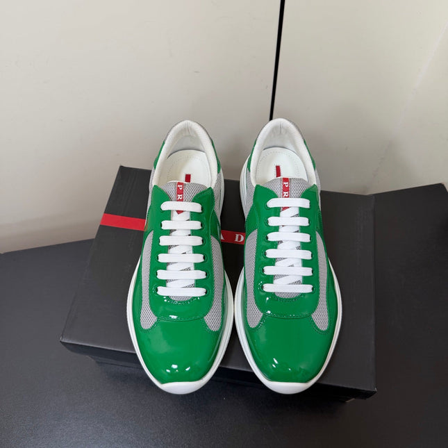 PRADA 26S SNEAKERS IN GREEN PATENT CALFSKIN AND WHITE MESH